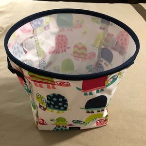 NWOT Turtle print bucket bag